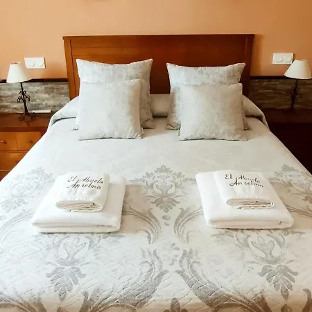 El Abuelo Anselmo Летний дом Сеговия